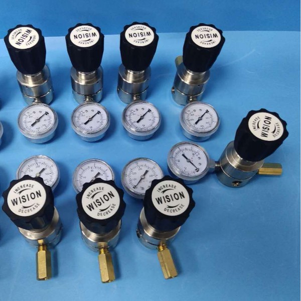 沃原生產的黃銅鍍鎳減壓閥